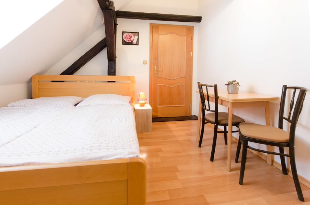 Pension Rosa Cesky Krumlov Ruang foto